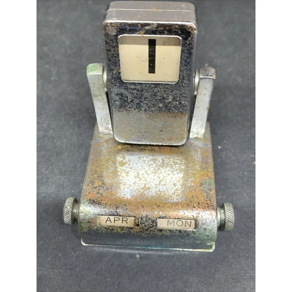 VINTAGE CHROME PERPETUAL FLIP DESK CALENDAR Chrome JAPAN Kottle Bros NY